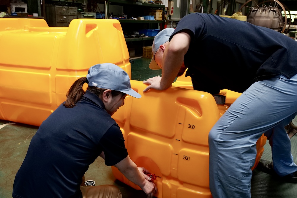 プラスチック製品の組み立て