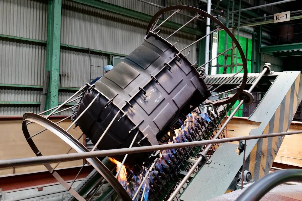 プラスチック製造風景